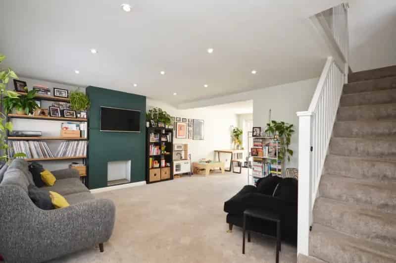 3 Bedroom House For Sale Near Schools and Transport
