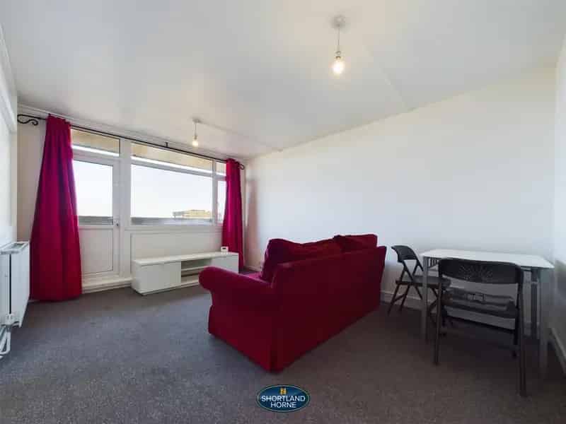 1 Bedroom Apartment House to Rent