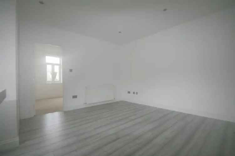 2 Bedroom Flat To Rent Available May 28 2025