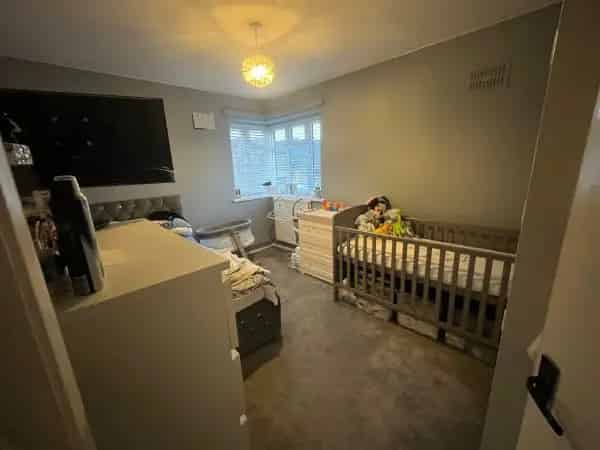 Spacious 1-Bed Flat Merstham - Exchange for 2-Bed Reigate
