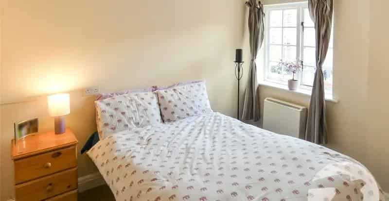 2 Bedroom Retirement Flat for Sale - Over 55s