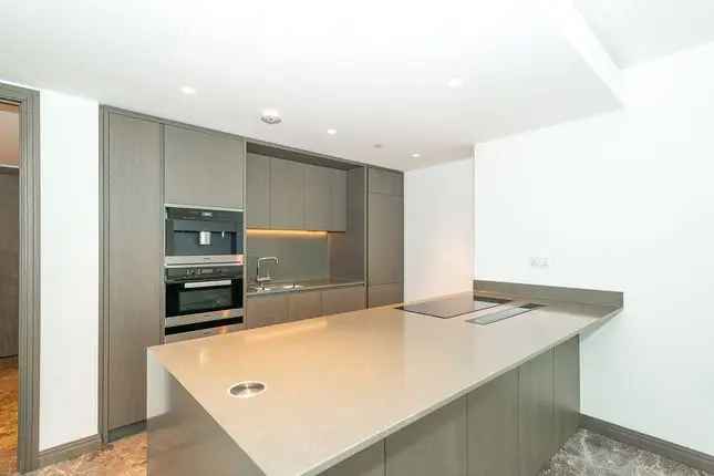 Flat for sale in Blackfriars Road, Southwark SE1