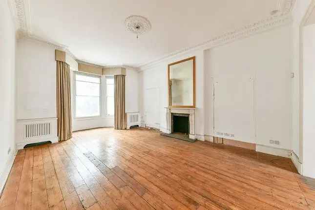 Spacious 4-Bedroom Flat for Sale in Onslow Gardens SW7