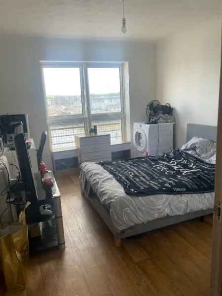 Flat For Rent in Lewes, England