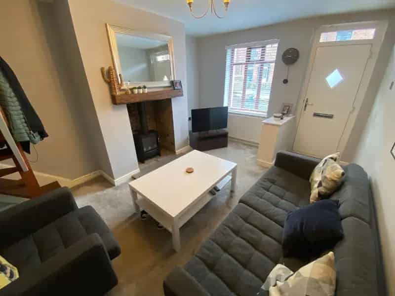 2 Bed Terraced House for Sale - Charming Cottage
