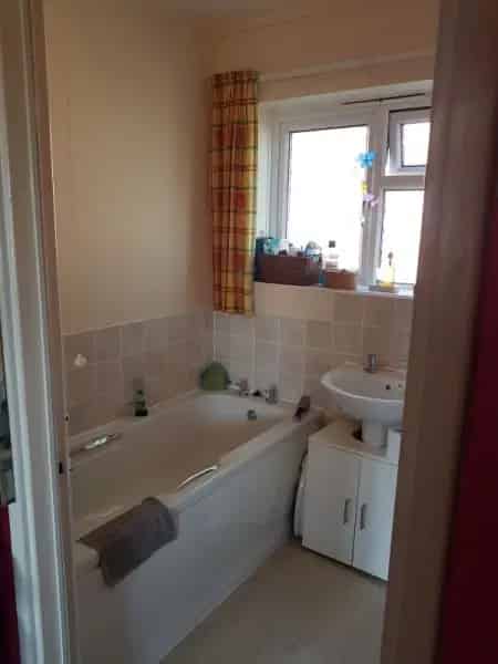 First Floor Flat with Parking and Garden Near Amenities