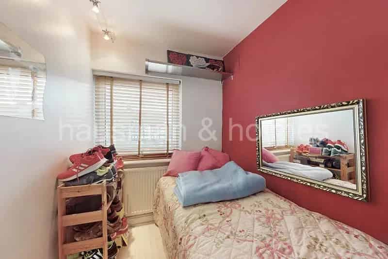 4 Bedroom House to Rent Mill Hill East
