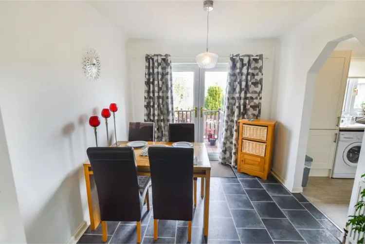 3 Bed End Terrace House Kilwinning 2 Reception Rooms