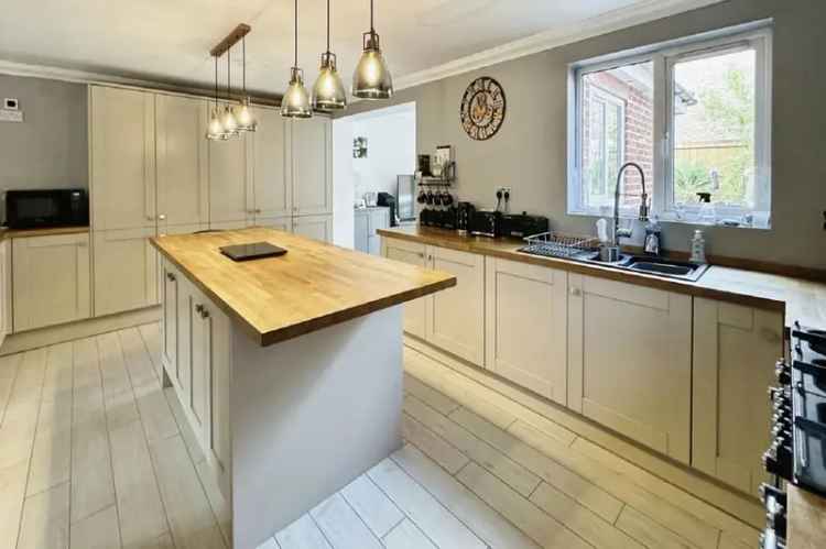 4 Bedroom Detached House for Sale Hambleton North Yorkshire