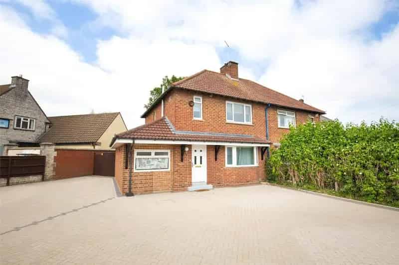 3 Bedroom Semi Detached House For Sale Near Bristol Free School