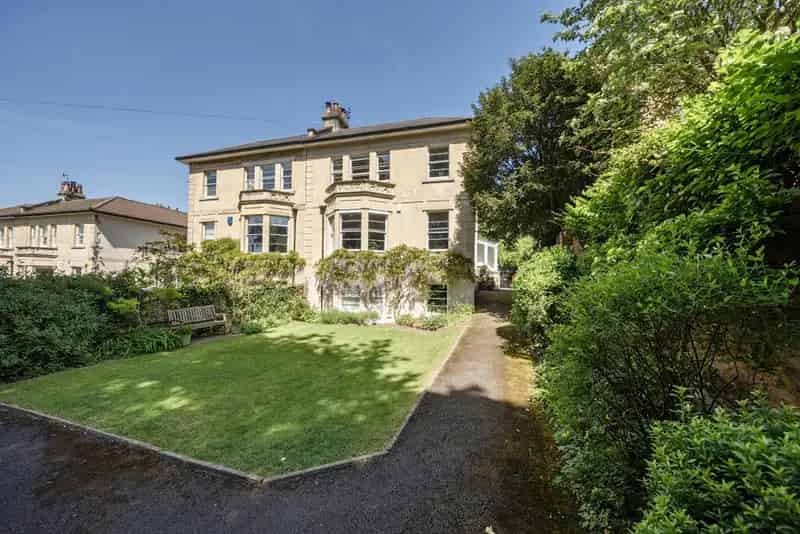 5 Bedroom Semi Detached House for Sale Westbury on Trym
