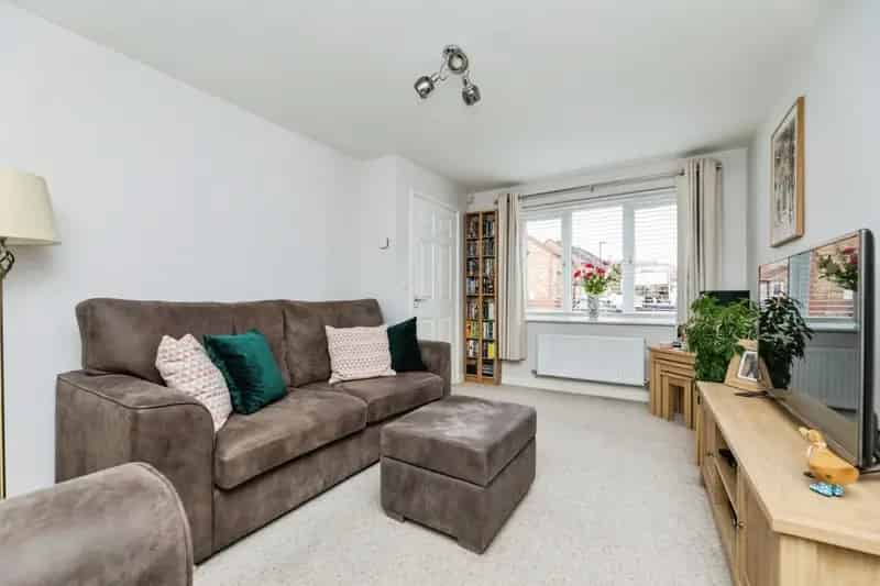 2 Bedroom House For Sale Sheffield