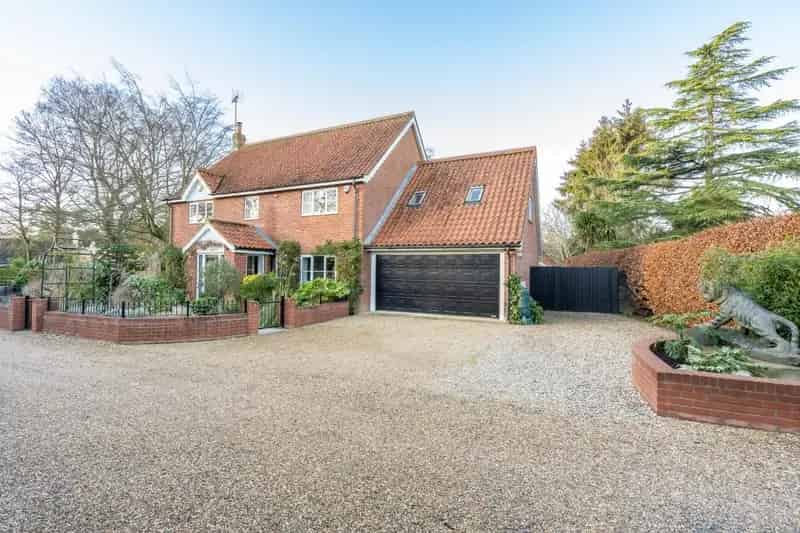 5 Bedroom Detached House for Sale Wroxham