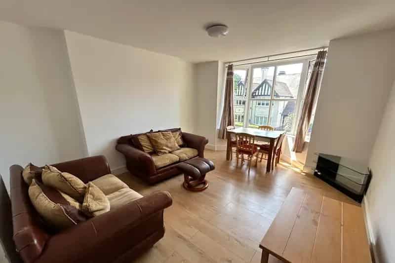 One Bedroom Furnished Apartment Mapperley Park Near City Centre