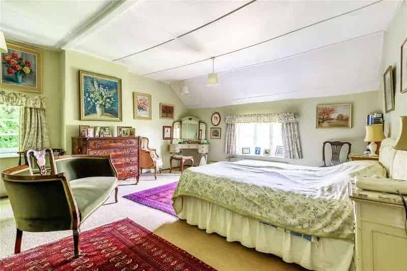 4 Bed Character Cottage for Sale
