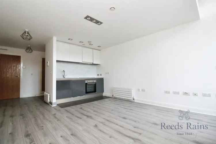 Liverpool City Centre Studio Flat with Patio For Sale