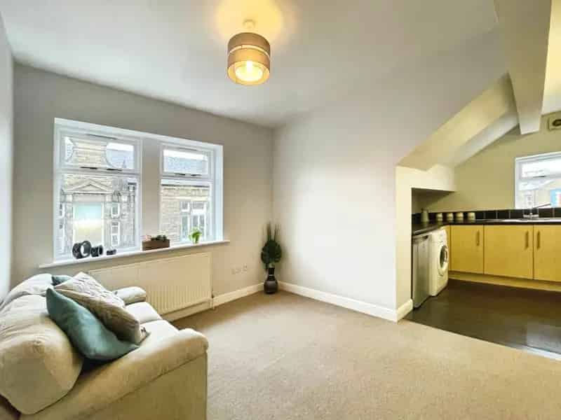 1 bedroom Flat
 For Sale