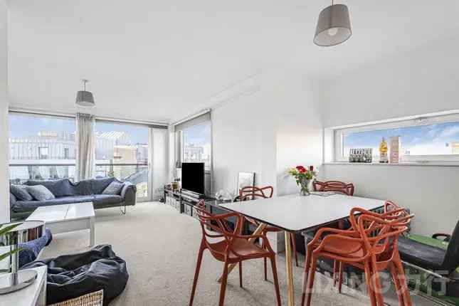 Luxury 2-Bed Flat for Sale in Fitzrovia W1T