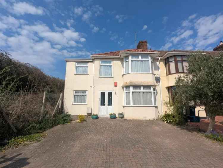 4 Bedroom End Terrace House for Sale