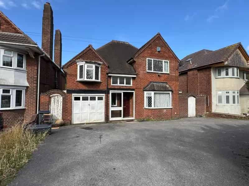 3 Bedroom Detached House For Sale