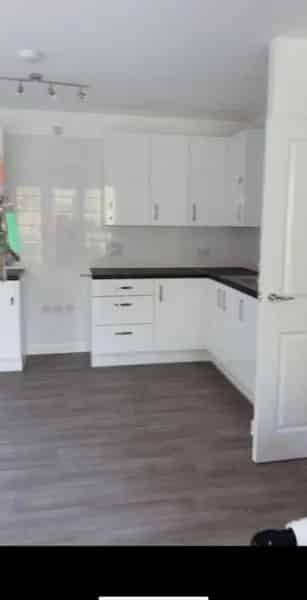 Brand New 2 Bedroom Apartment Near Train Station