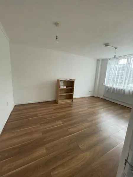 Flat For Rent in London, England