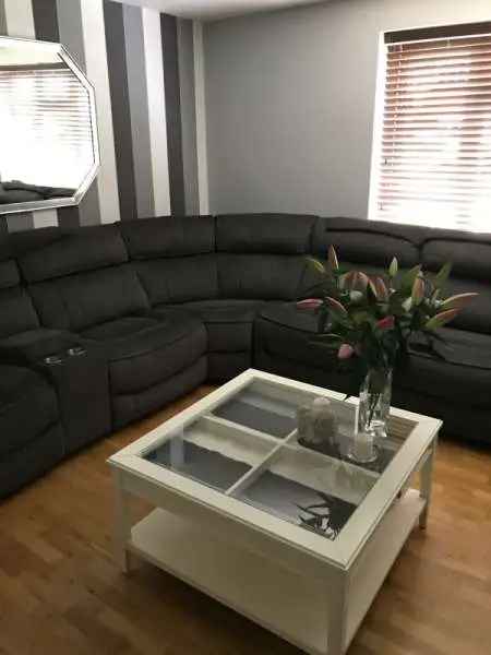 Flat For Rent in London, England