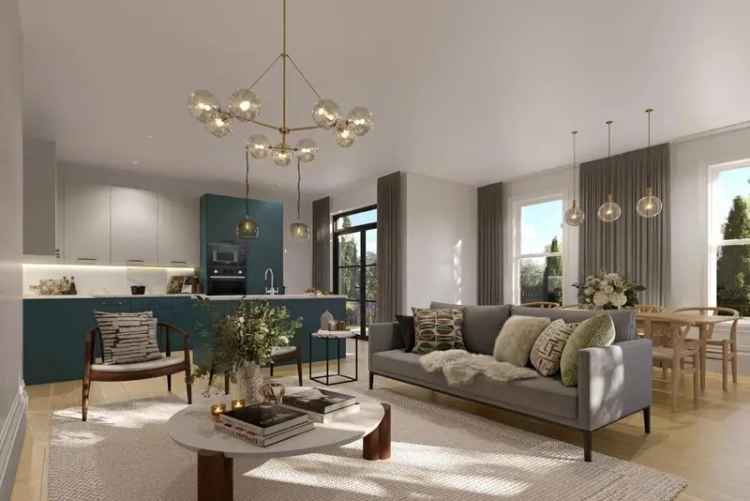 Top Floor 1-Bed Apartment in Luxury Development with Communal Garden