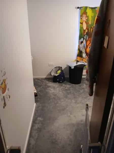 2 Bedroom House Large Lounge Kitchen Bathroom