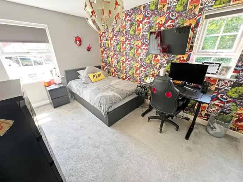 4 Bed Detached House For Sale