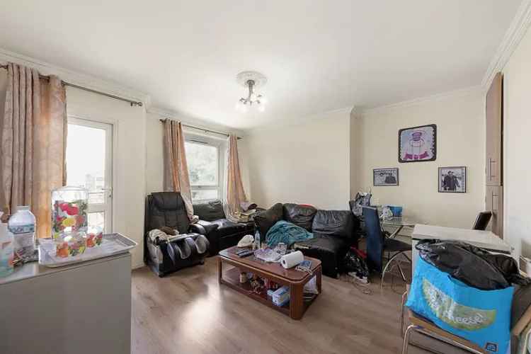 Three Double Bedroom Flat Near Herne Hill Station