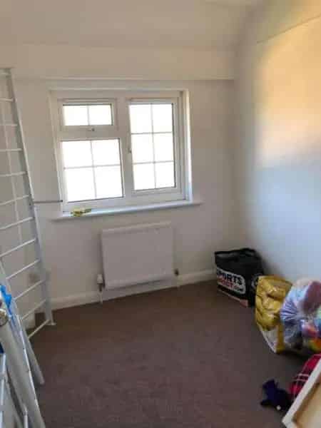 Three Bedroom Cottage Near London Great Schools