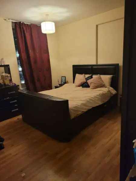 Flat For Rent in London, England