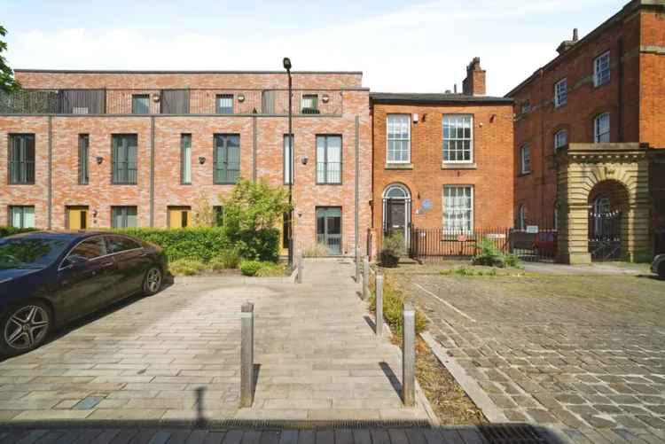 3 Bedroom End Terrace House for Sale Salford M3