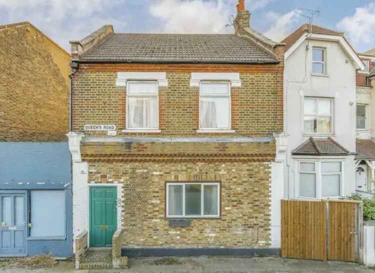 2 Bed Victorian Conversion Flat South Facing Garden Share of Freehold