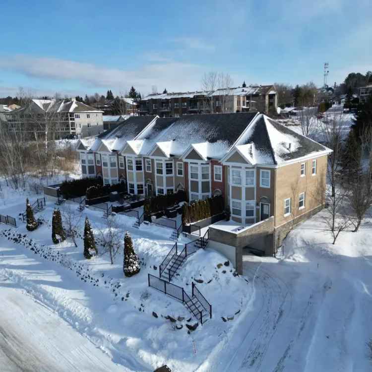 3-Bedroom Condo near Lake Memphremagog