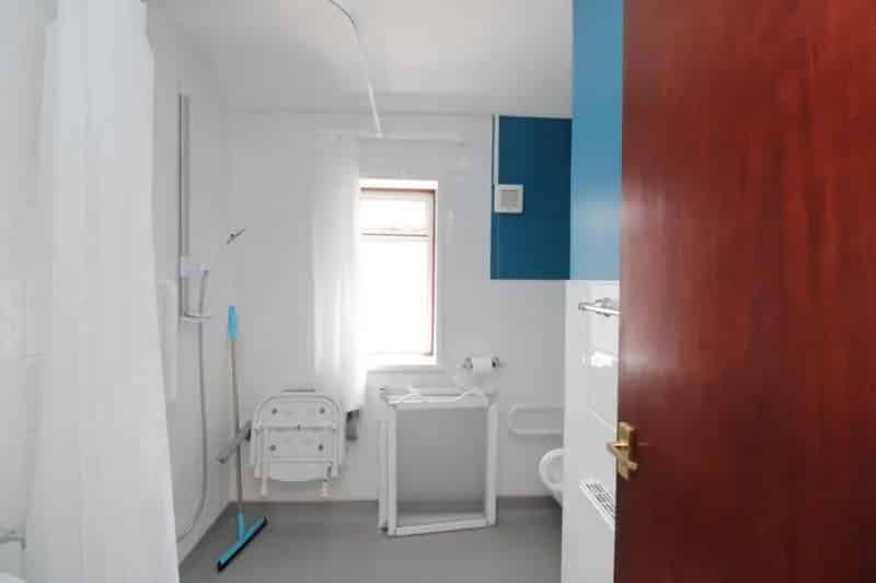 3 Bed House for Sale - Large Garden, Garage & Driveway