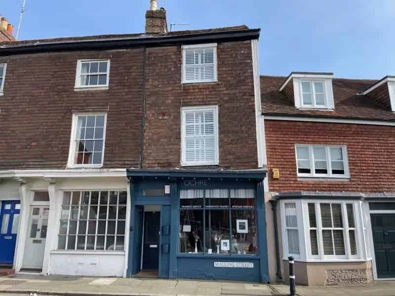 Grade II Listed Commercial Unit & Residential Maisonette