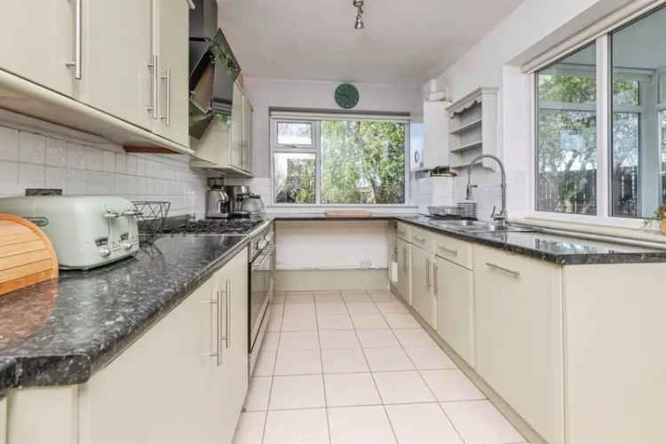 Three Bedroom Semi Detached House Talbot Gardens