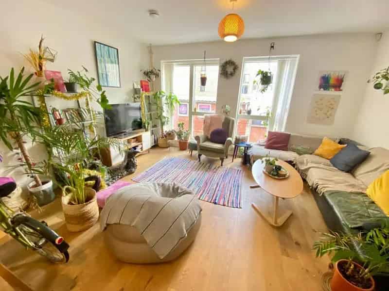 Stunning 3-Storey Townhouse in Ancoats with Rooftop Terrace