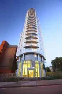 1 Bed Flat Altitude 25 Croydon Near East Croydon Station