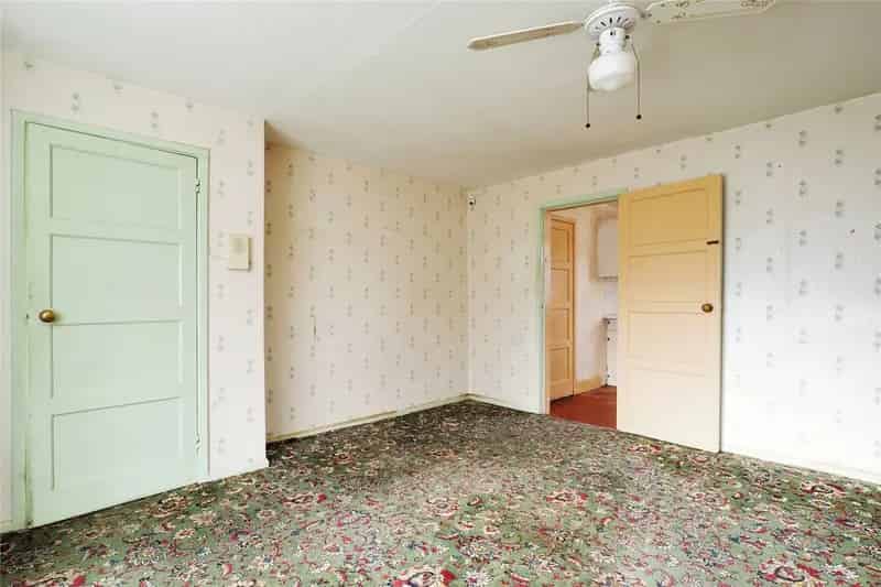 3 Bedroom End Terraced House For Sale