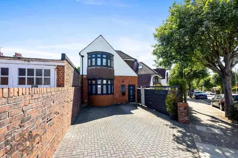 2 Bedroom House for Sale
