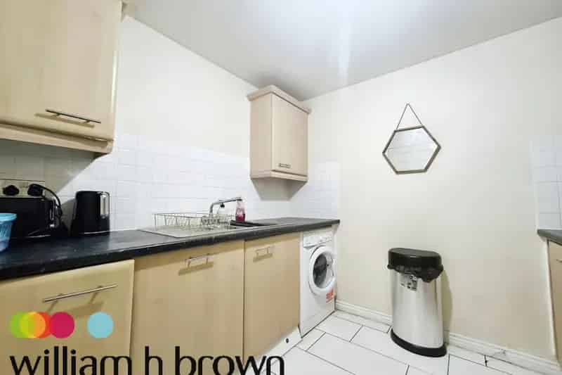 Two Double Bedroom Ground Floor Apartment