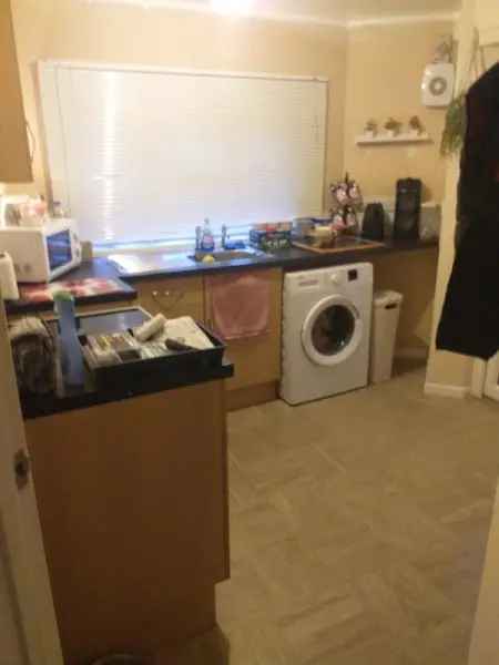 Flat For Rent in Exeter, England