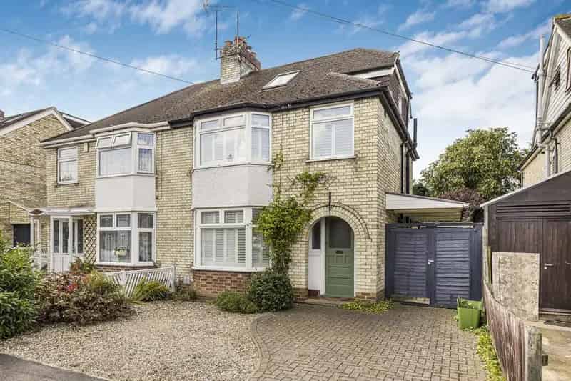 4 Bedroom Semi-Detached House for Sale