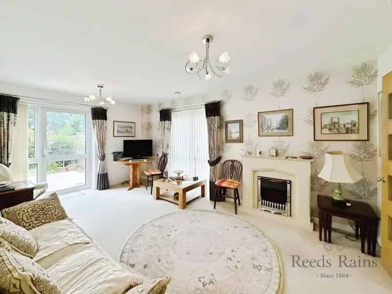 2 Bedroom Retirement Apartment for Sale