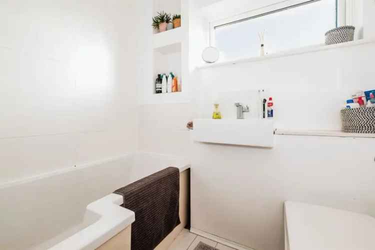 Three Bedroom Family Home Near Shoreham Station