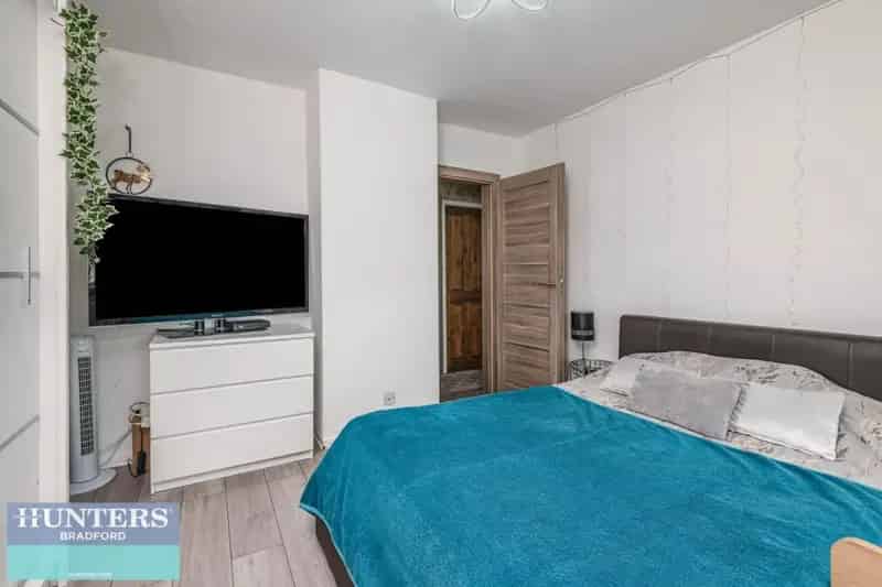 3 Bed Semi-Detached House for Sale in Bradford