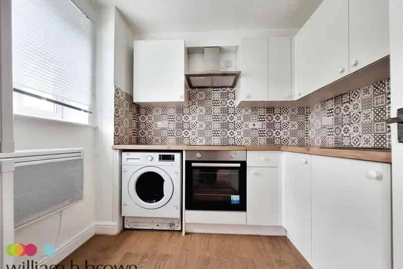 Studio Apartment for Single Professionals - Modern, Convenient, and Stylish